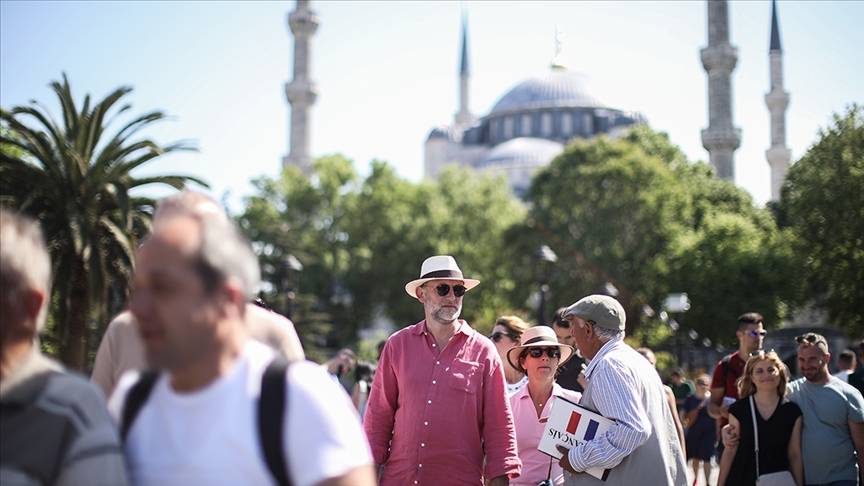 İstanbul'a üç ayda 3,7 milyon turist! İlk sırada hangi ülke var? 36